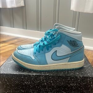 Nike Air Jordan High-Top Sneakers in Blue/turquoise Originally 130$ Worn once